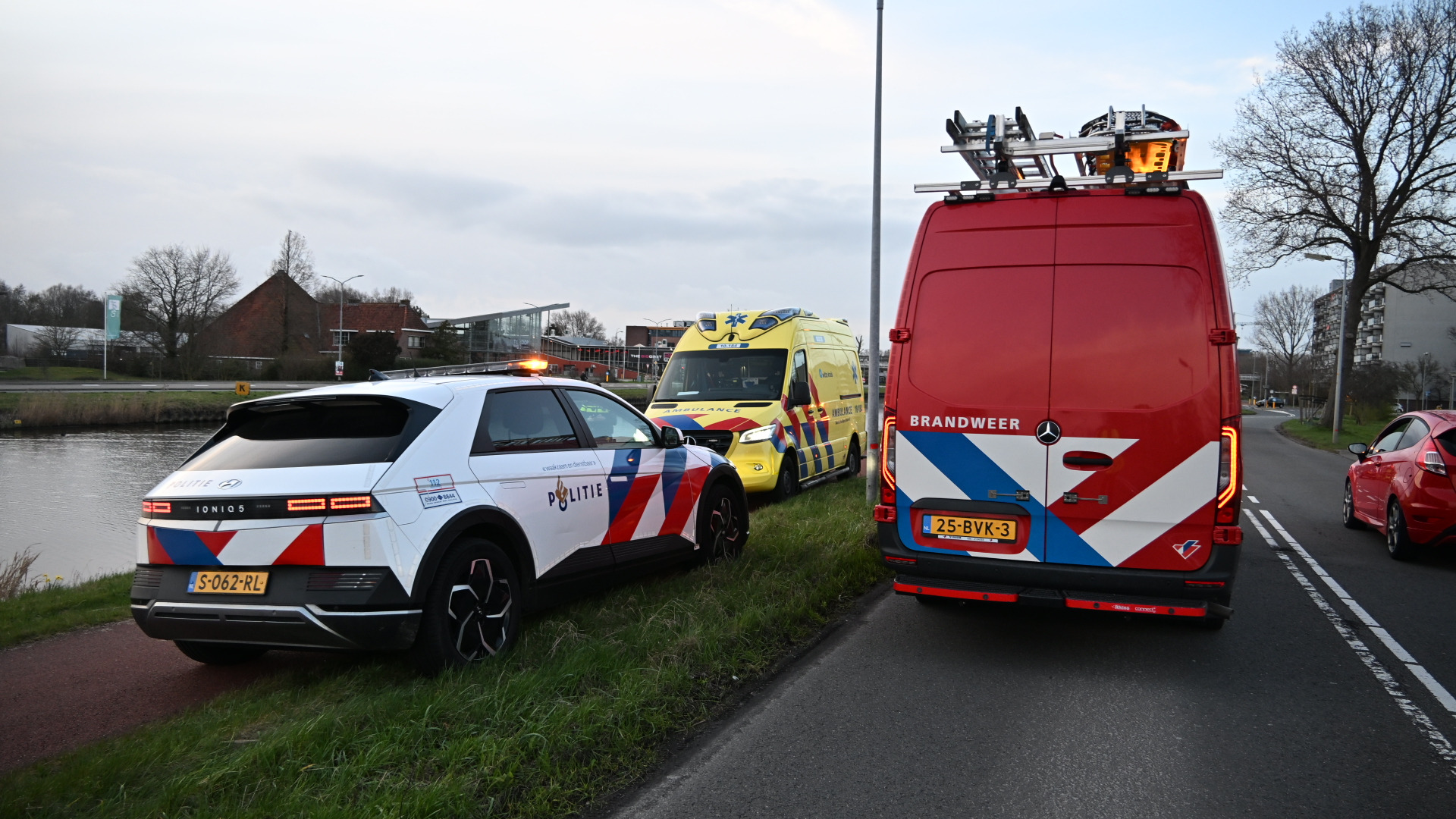 Foto: scootmobiel te water.JPG